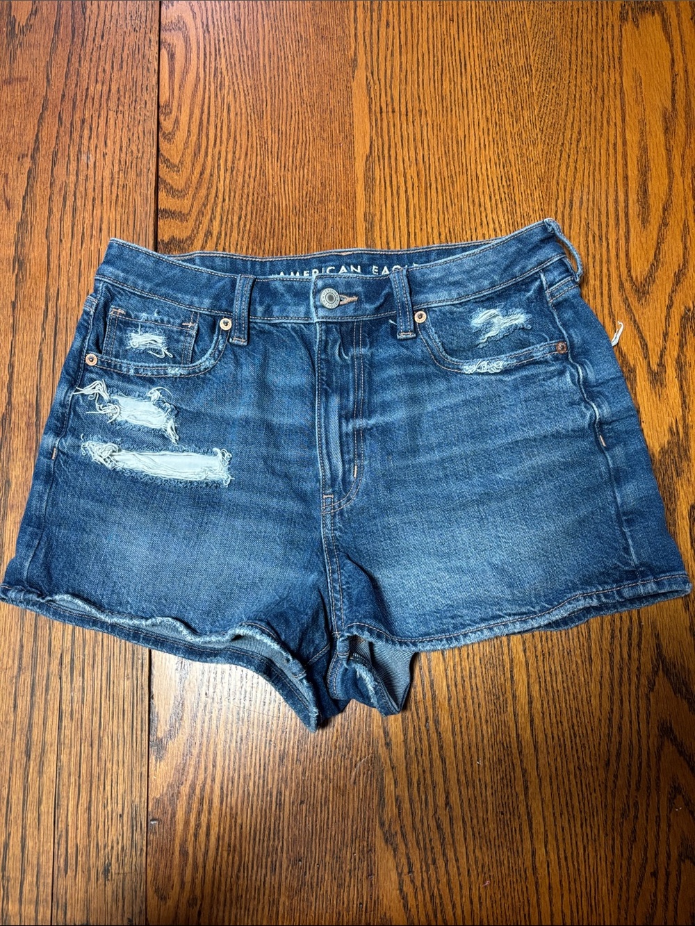American Eagle Mom Short